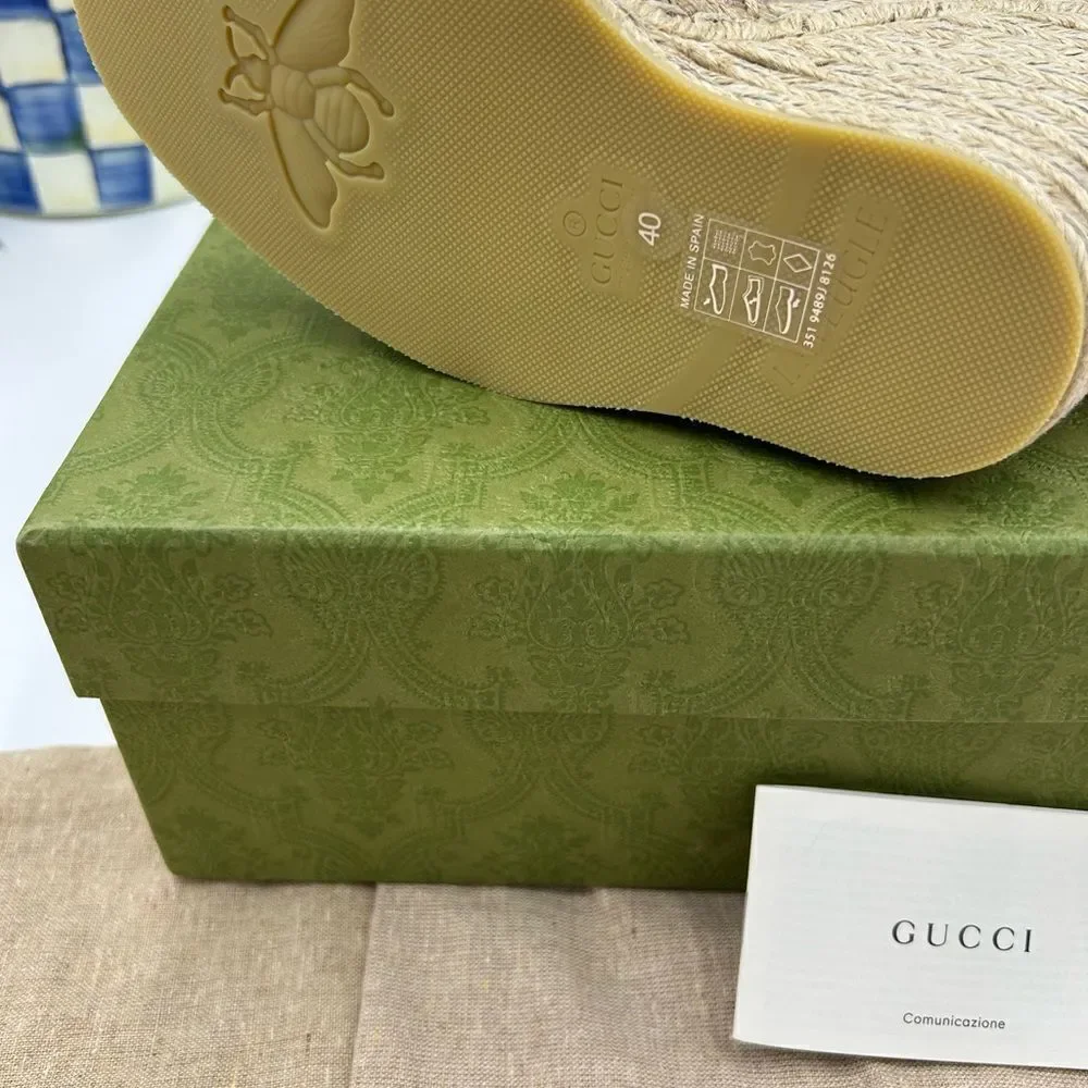 Women’s Gucci canvas GG wedge espadrilles size 40 made in Italy